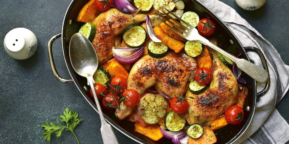 Pittige kip met Provencaalse groente uit de oven